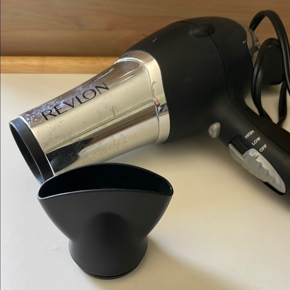 Revlon Black and Silver Hair Dryer - Picture 5 of 5